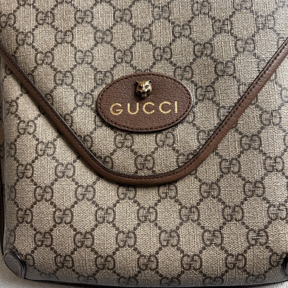 Gucci Crossbody Envelope Bag